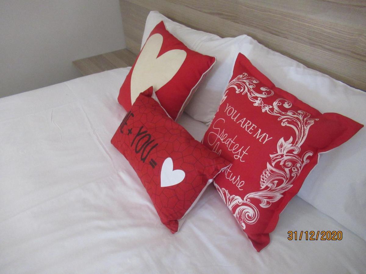 Pab-Love Guest House Kuruman Esterno foto