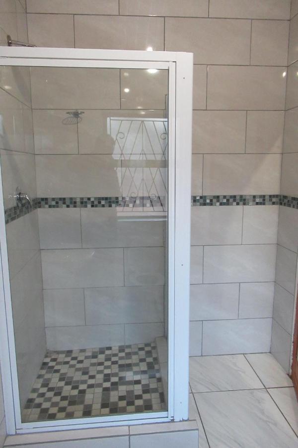 Pab-Love Guest House Kuruman Esterno foto