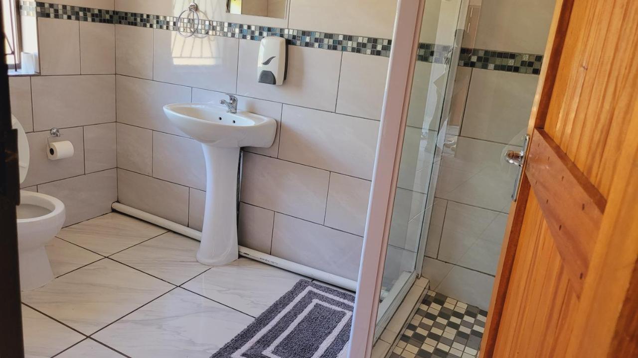 Pab-Love Guest House Kuruman Esterno foto